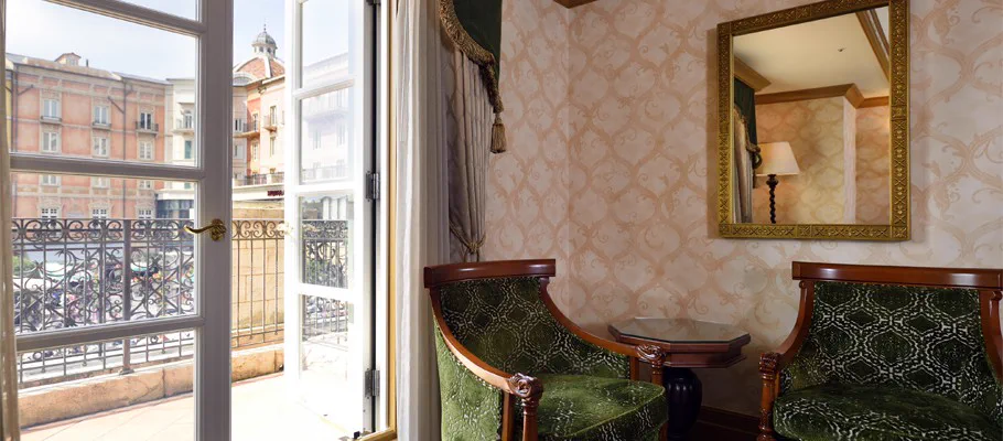 미라코스타 Balcony Room 실제 발코니와 Porto Paradiso 전망