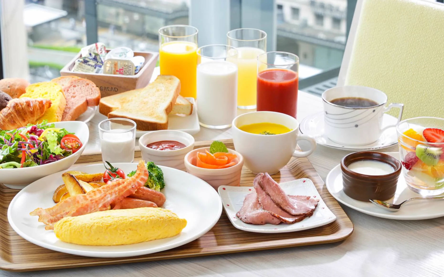 호텔 로열 클래식 오사카 11층 Restaurant HAFU 조식 공간
