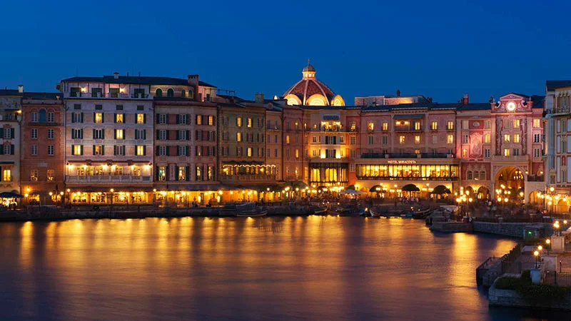 Hotel MiraCosta와 Porto Paradiso 수변, 객실 구역과 항구 전망의 관계