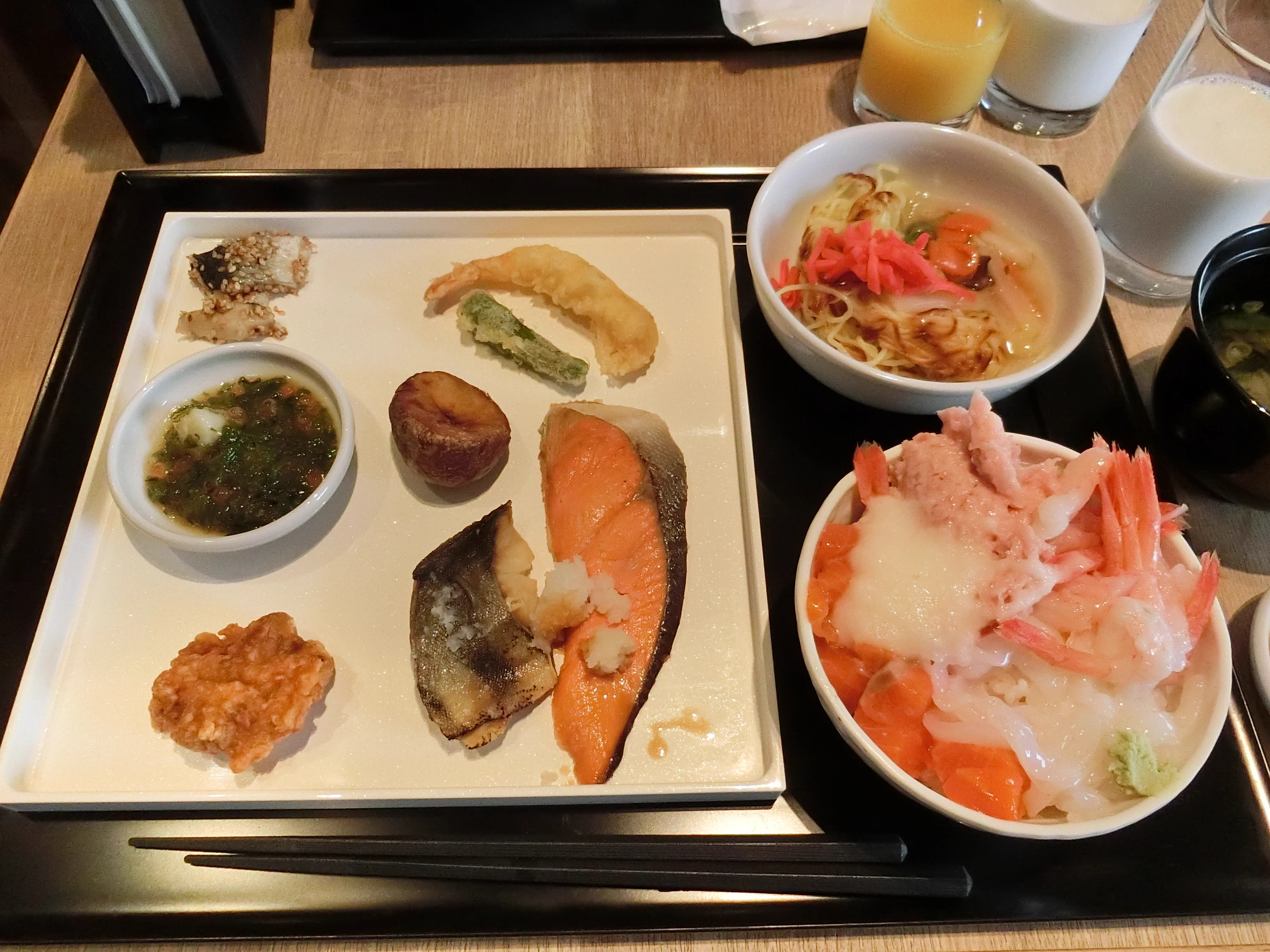 호텔 소니아 오타루 조식과 오타루 시장 아침 식사 선택 비교