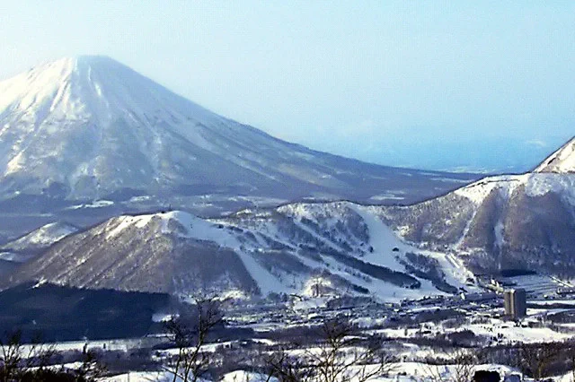 루스츠 West Mountain 설원과 요테이산 겨울 풍경