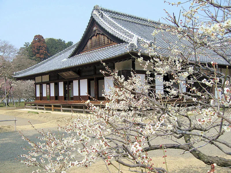 미토성 산노마루 고도칸 정청과 매화, 일본 100대 명성 No.14