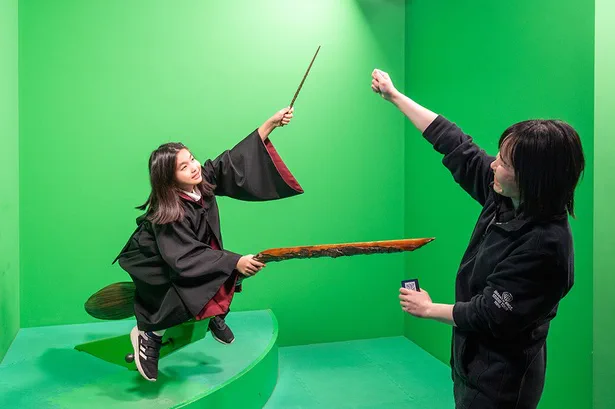 도쿄 해리포터 스튜디오 투어 Broom Experience 그린스크린 촬영