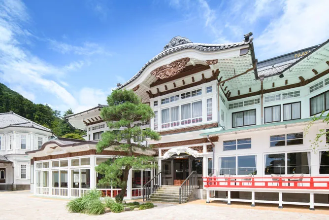 하코네 후지야 호텔 본관 외관